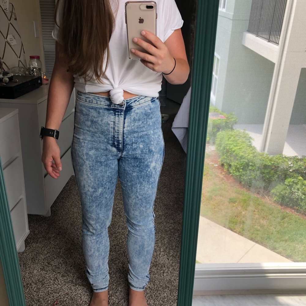 Acid washed jeans